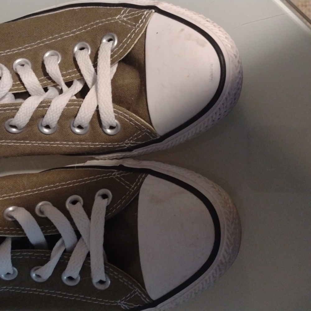 Converse - Picture 2 of 6